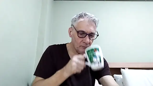 BIGUNCUTHARDCOCK online show from 12/19/25, 01:45