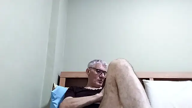 BIGUNCUTHARDCOCK online show from 01/17/26, 02:44