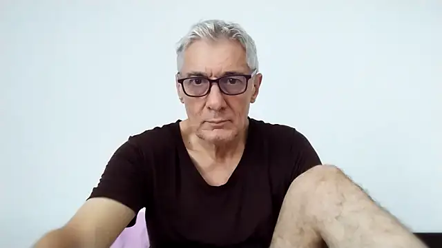 BIGUNCUTHARDCOCK online show from 05/06/26, 01:47