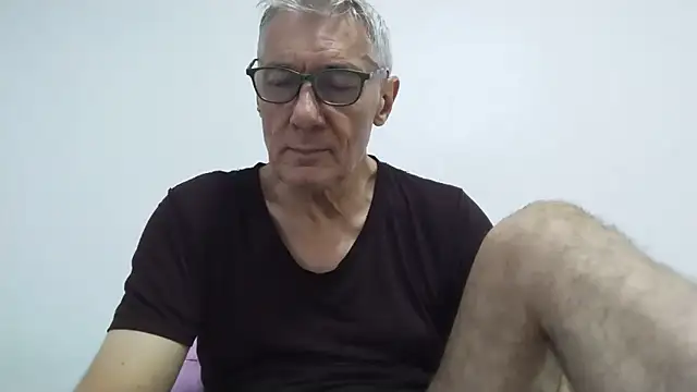Snapshot of BIGUNCUTHARDCOCK chatting on 06/02/26, 12:01 BIGUNCUTHARDCOCK online show from 06/02/26, 12:01