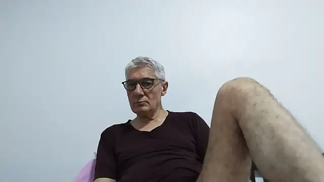 Snapshot of BIGUNCUTHARDCOCK chatting on 06/15/26, 12:13 BIGUNCUTHARDCOCK online show from 06/15/26, 12:13