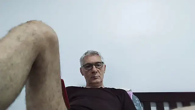 Snapshot of BIGUNCUTHARDCOCK chatting on 06/16/26, 12:35 BIGUNCUTHARDCOCK online show from 06/16/26, 12:35