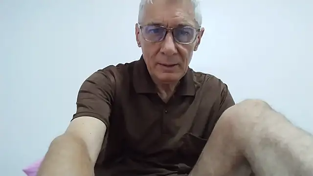 Snapshot of BIGUNCUTHARDCOCK chatting on 06/30/26, 12:22 BIGUNCUTHARDCOCK online show from 06/30/26, 12:22