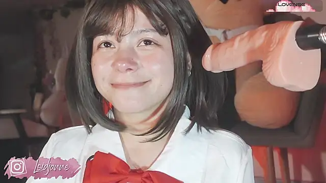 Snapshot of loIijanne chatting on 04/05/26, 11:46 loIijanne online show from 04/05/26, 11:46