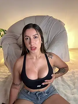 Sarapalmer1 online show from 02/17/25, 11:20