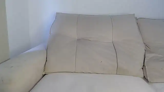 Snapshot of AninhaSampaio chatting on 12/04/25, 07:55 AninhaSampaio online show from 12/04/25, 07:55