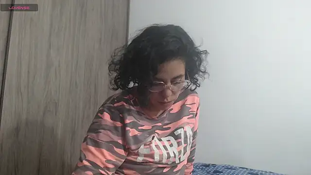 Anne purple online show from 01/28/25, 07:53