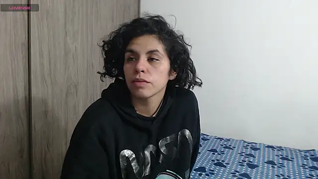 Anne purple online show from 02/11/25, 04:02