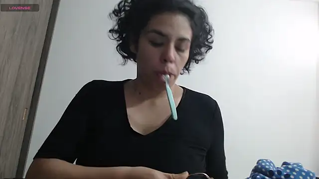 Anne purple online show from 02/13/25, 04:17