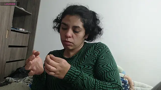 Anne purple online show from 02/14/25, 03:58