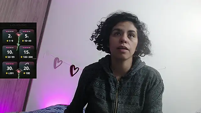 Anne purple online show from 02/18/25, 03:54