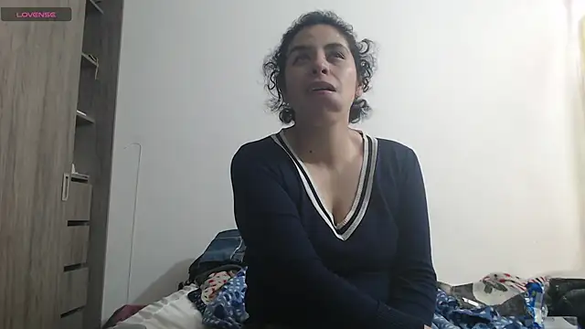 Anne purple online show from 03/18/25, 04:04