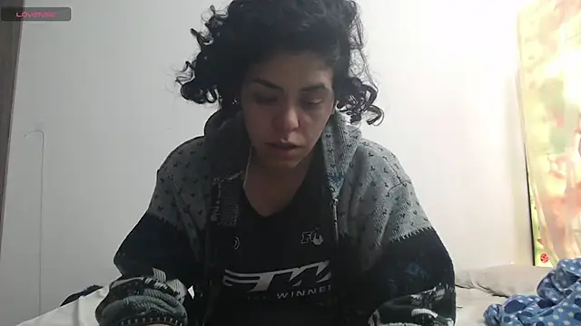 Anne purple online show from 03/19/25, 04:34