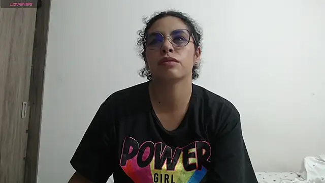 Anne purple online show from 10/01/25, 04:24