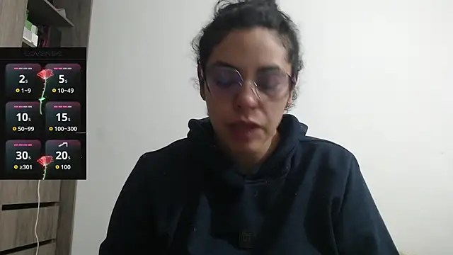 Anne purple online show from 10/22/25, 04:18