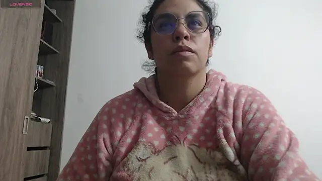 Anne purple online show from 11/18/25, 04:11