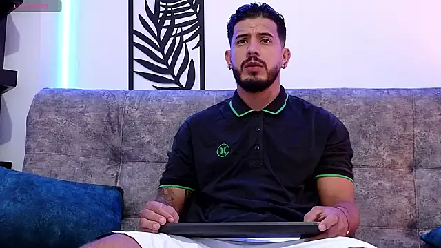 Snapshot of Bruno_Mattos chatting on 01/14/25, 09:41 Bruno Mattos online show from 01/14/25, 09:41