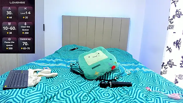 Snapshot of Samyq8 chatting on 12/23/24, 09:40 Samyq8 online show from 12/23/24, 09:40