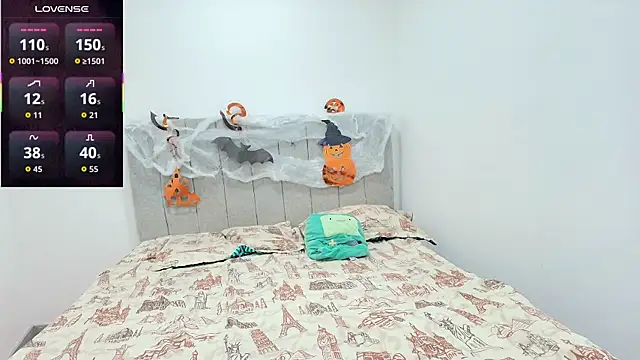 Snapshot of Samyq8 chatting on 10/09/25, 01:47 Samyq8 online show from 10/09/25, 01:47