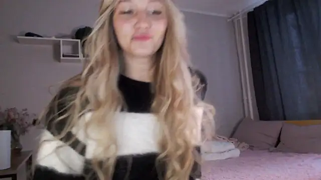 Milk Bunny online show from 12/09/24, 11:47