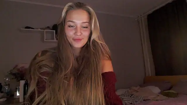 Milk Bunny online show from 12/28/24, 04:52