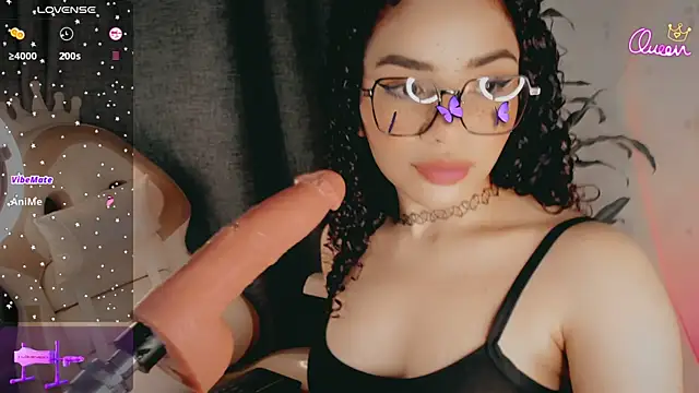 Snapshot of Queen_Deepthroat chatting on 07/21/26, 12:13 Queen Deepthroat online show from 07/21/26, 12:13