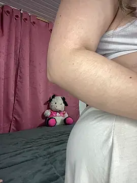 CristalGmez online show from 01/22/25, 12:38