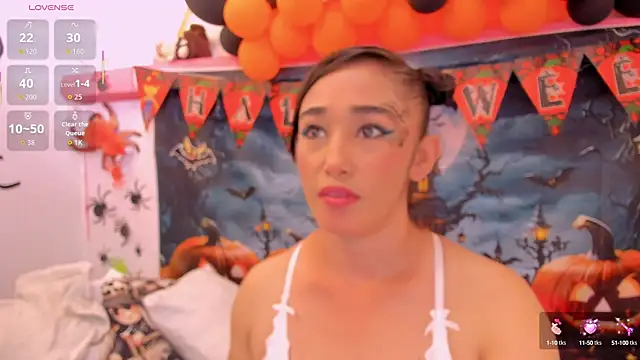 charlotte-11 online show from 10/16/25, 04:41