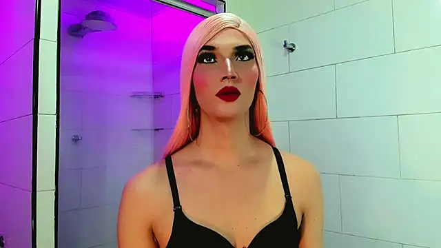 Snapshot of Victoria_Kastelo chatting on 11/05/25, 07:14 Victoria Kastelo online show from 11/05/25, 07:14