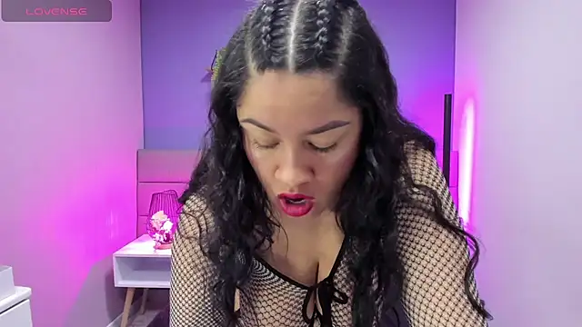 Snapshot of Alicebrooks_ chatting on 12/30/24, 12:09 Alicebrooks online show from 12/30/24, 12:09