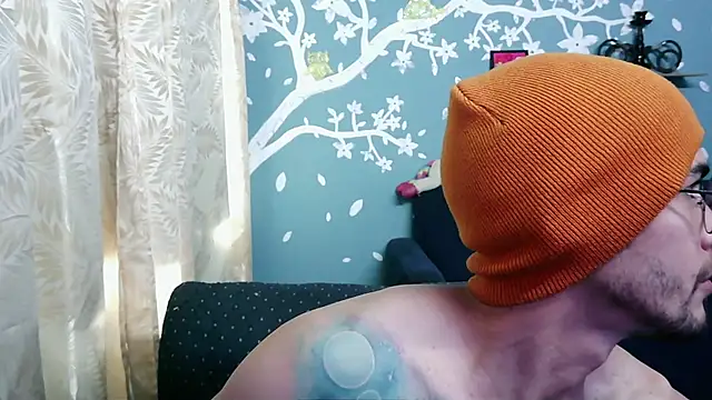 Snapshot of ponzothc chatting on 10/24/25, 08:49 ponzothc online show from 10/24/25, 08:49