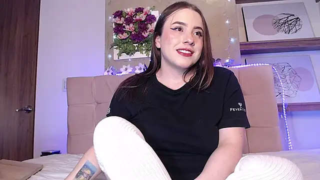 Snapshot of Linaa_morris chatting on 12/10/24, 04:45 Linaa morris online show from 12/10/24, 04:45