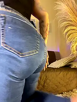 Sweetie Arianna online show from 10/01/25, 03:01