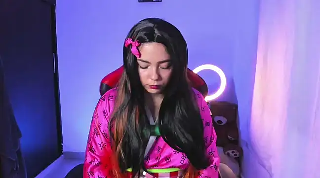 Snapshot of daarklover chatting on 03/05/25, 01:21 daarklover online show from 03/05/25, 01:21