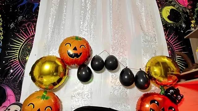 Snapshot of daarklover chatting on 10/31/25, 10:16 daarklover online show from 10/31/25, 10:16