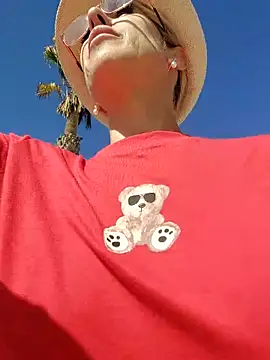 blondyruby online show from 09/14/25, 10:03