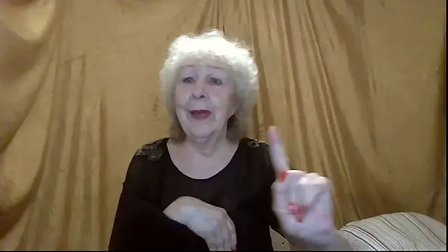 Snapshot of _Estelitta_5 chatting on 05/24/26, 04:56 Estelitta 5 online show from 05/24/26, 04:56