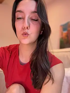 Snapshot of _Juliette chatting on 11/27/25, 04:09 Juliette online show from 11/27/25, 04:09