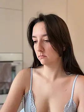 Snapshot of _Juliette chatting on 01/11/26, 09:58 Juliette online show from 01/11/26, 09:58