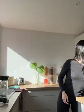 Snapshot of _Juliette chatting on 02/27/26, 09:42 Juliette online show from 02/27/26, 09:42