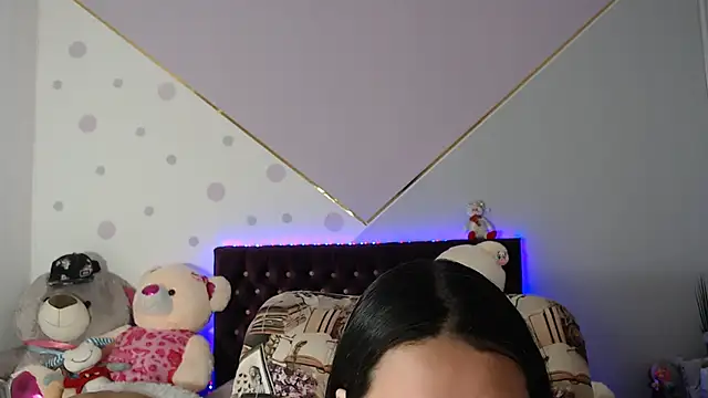 Lorenahot 06 online show from 09/08/25, 05:45