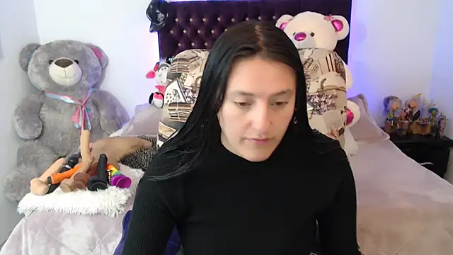 Lorenahot 06 online show from 09/30/25, 05:29