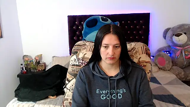 Lorenahot 06 online show from 03/18/26, 06:00