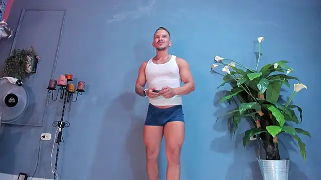 Snapshot of lean_arcos chatting on 03/08/25, 01:36 lean arcos online show from 03/08/25, 01:36