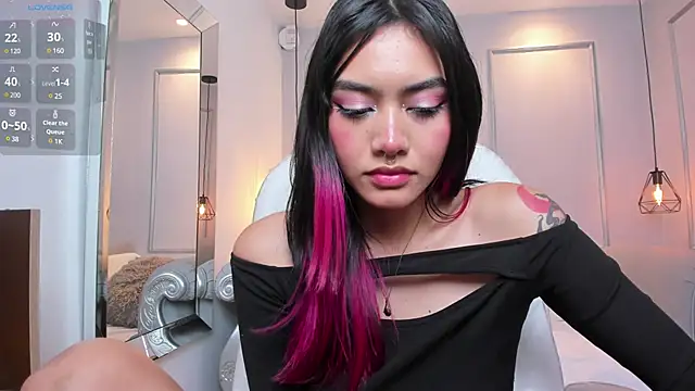 AzuraKindong online show from 03/14/25, 10:38