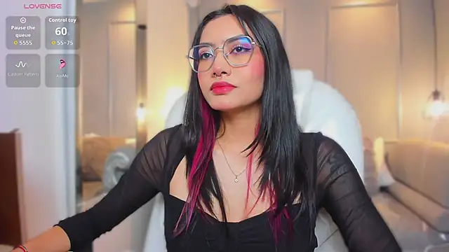 AzuraKindong online show from 02/10/26, 07:18