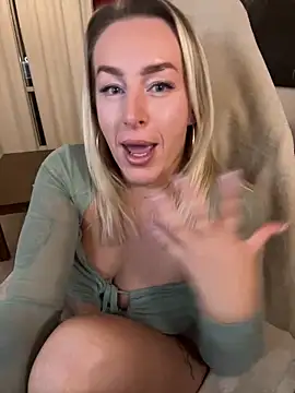 Snapshot of ChristyAdair chatting on 01/12/25, 08:47 ChristyAdair online show from 01/12/25, 08:47