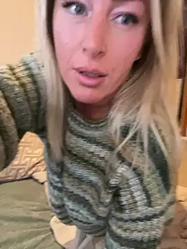 Snapshot of ChristyAdair chatting on 02/25/25, 03:16 ChristyAdair online show from 02/25/25, 03:16