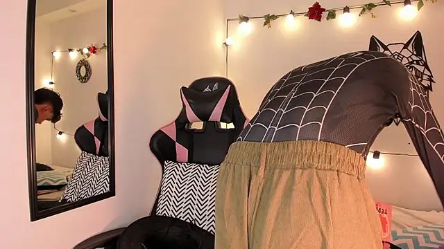 Tomy Rox online show from 01/13/25, 04:50