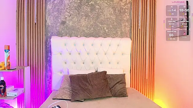 Snapshot of Tomy_Rox chatting on 04/12/26, 08:36 Tomy Rox online show from 04/12/26, 08:36